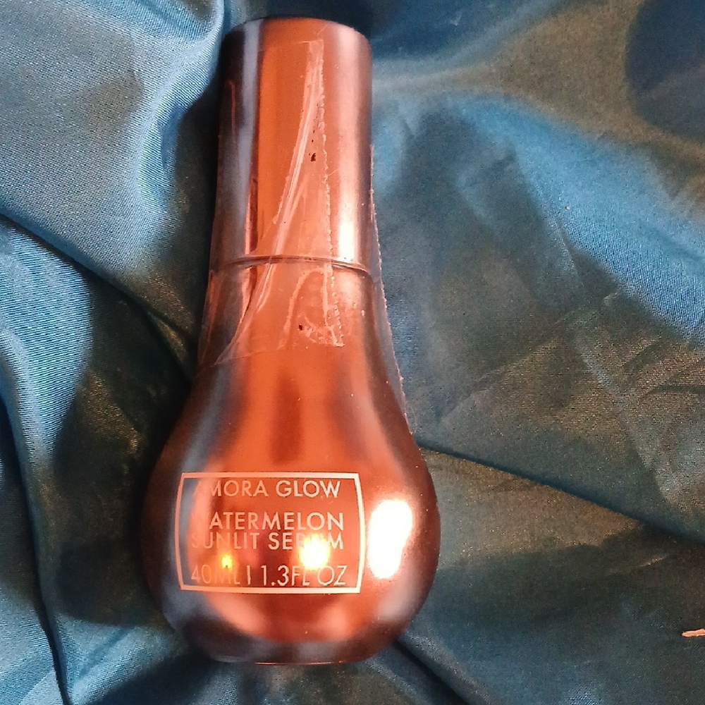 Mora Glow Watermelon Serum